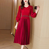 春季V领重工镶钻百褶长裙时尚气质裙高腰显瘦红色褶皱连衣裙