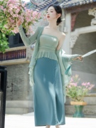 新中式吊带半裙高级弯月海波清冷蓝绿，色系设计师款新中式三件套裙