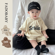 儿童衣服套装夏季韩版字母，短袖可爱连帽卫衣，短裤两件套薄款夏装