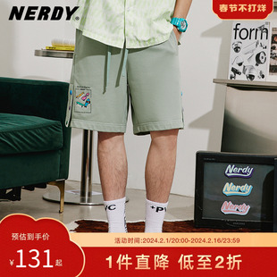 nerdy2023年夏季抽绳运动短裤，嘻哈滑板印花百搭吊裆宽松五分裤女