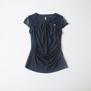 夏季女短袖t恤v领套头拼接蕾丝镂空修身弹力，褶皱纯色百搭上衣4x