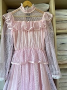 1970s USA制 全蕾丝 粉色轻礼服长裙  好看的花边四方领大裙摆