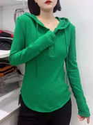 绿色连帽长袖t恤女2024春秋修身显瘦内搭体恤衫高端纯棉大码上衣