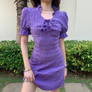 怪诞女孩法式紫色复古连衣裙个性，绑带洋气短裙，女灯笼袖心机裙子