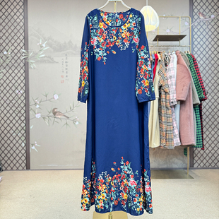 f1-1深蓝流行印花长袖大码连衣裙