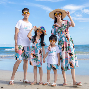 三亚旅游亲子装一家三口海边度假四口套装沙滩裙母子母女装连衣裙