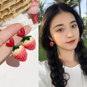 爱心草莓耳夹无耳洞，女可爱日系少女ins耳环学生水果耳饰