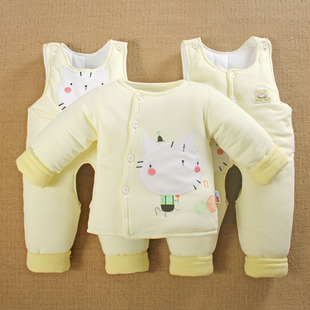 0一3个月6男宝宝秋冬装2背带裤12款婴儿，衣服棉服袄外套装季三件套