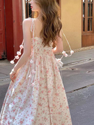 2024夏季小众设计感粉色，碎花吊带连衣裙女公主，法式初恋风长裙