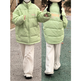 萤光绿pu皮羽绒服女冬季2023年加厚保暖设计感小众面包服棉服