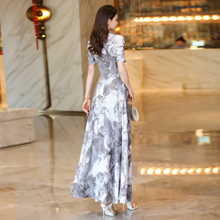 连衣裙女新中式中国风，2024夏季设计感优雅气质超大摆长裙1876