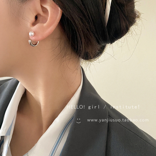 韩系c型素圈珍珠，耳环女2024独特耳钉，小众设计感圆圈耳饰