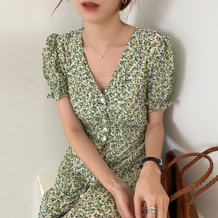韩国chic夏季法式浪漫v领单排扣开叉，下摆中长款短袖雪纺连衣裙女