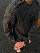 韩版潮流深灰色圆领短款慵懒风，毛衣男生冬季设计高级感针织衫外套