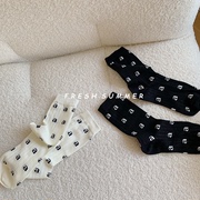 2双装~黑白字母网眼中筒袜，透气百搭薄款夏季袜子ins简约堆堆袜女