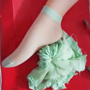 果绿色透明超薄丝袜短袜，网红款百搭韩版穿凉鞋的仙女袜子糖果wazi