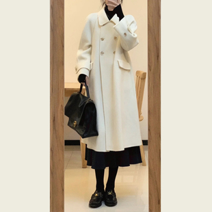 韩系秋冬装赫本风高级感气质白色毛呢外套小个子呢子大衣女中长款