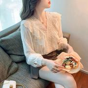 白衬衫女2023春秋设计感雪纺宽松洋气法式v领蕾丝打底衫