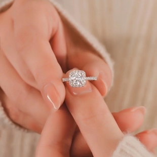 莫桑石钻戒(石钻戒)公主，方包女士款戒指指环，纯银镶嵌镀au750白金婚戒时尚