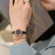 聚利时女表韩国镶钻小盘，女士皮带手表，学生复古表时装表