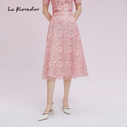 lakoradior拉珂蒂2024年春夏，蕾丝优雅气质，绣花淡红半身a字裙