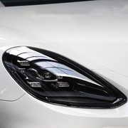TPU汽车灯膜大灯熏黑膜修复防刮透明保护膜尾灯高透光改色膜