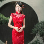 2024新娘中国红绣花蕾丝长款旗袍连衣裙 宴会礼服新娘旗袍