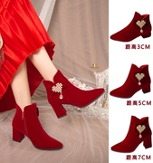 红色婚鞋靴子冬季粗跟不累脚秀禾新娘鞋，高跟鞋短靴2023