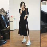 黑色连衣裙女2024夏季赫本风气质方领开叉泡泡袖法式复古裙子