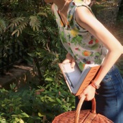 橘里CHIU原创设计复古小众水果印花娃娃领衬衫背心2023夏法式上衣