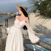 纯色海边度假沙滩裙泰国三亚露肩长袖吊带连衣裙，女纯欲露背长裙