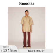 nanushka女士taya经典，高级感素皮，褶裥短袖衬衫