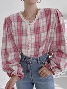 韩国chic春季小众甜美圆领，拼接蕾丝花边格纹设计单排扣喇叭袖衬衫