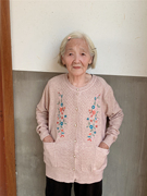 中老年人女装秋装开衫，毛衣2023奶奶，装刺绣花朵花开衫妈妈装外