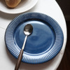 w1962出口订单窑变色复古白色深蓝色，膛线纹9寸西餐盘实用餐盘