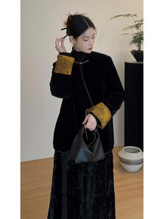 新中式复古唐装黑色丝绒棉服外套，女冬季今年流行加厚国风盘扣棉衣