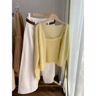 b246016温柔鹅黄色针织吊带加开衫，两件套毛衣女(毛衣女)春装