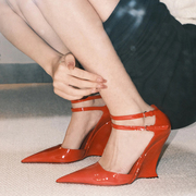 包头凉鞋红色尖头坡跟，高跟鞋女2024春豹纹，时装性感玛丽珍单鞋