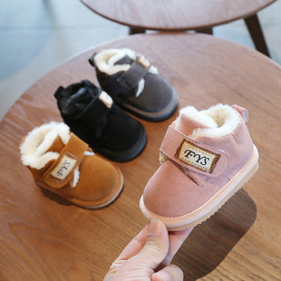 冬季宝宝鞋子女1-3岁男小童加绒加厚保暖棉鞋婴儿雪地靴软底学步2