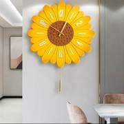 创意向日葵挂钟静音客厅现代简约时尚家用时钟表，装饰艺术挂表