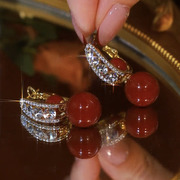 设计感锆石红色珍珠耳环，气质一款两戴圆球，耳坠轻奢高级感银针耳饰