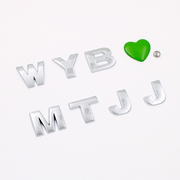 MTJJWYB王一博车贴情侣表白告白英文字母汽车标贴 YIBO名字绿爱心
