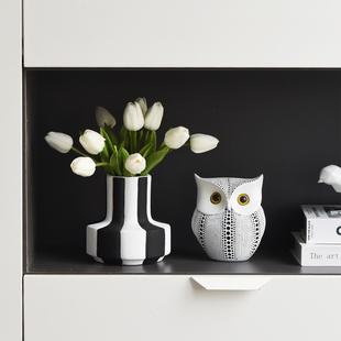 现代个性高级感黑白，条纹陶瓷花瓶茶几餐桌，装饰品仿真花艺花插摆设