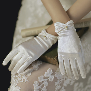 新娘手套蕾丝黑白酒红色结婚礼服，秀禾服白纱，婚纱缎面短款优雅复古