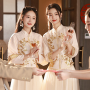 中式伴娘服女2023香槟色，姐妹团礼服旗袍汉服，小个子伴娘裙冬季