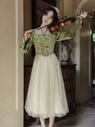 女装浓郁橄榄绿丝绒宫廷，风连衣裙法式复古重工刺绣，甜美显瘦公主裙