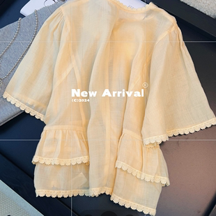 洋气独特别致鹅黄色短袖，花边上衣法式小众女2024防晒衬衫