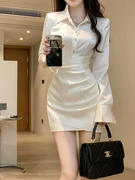 白色缎面衬衫连衣裙女OL轻熟高级感气质收腰显瘦polo领包臀短裙子