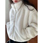 2023冬季韩版时尚短款短款软糯白色仿兔毛皮草，外套女加厚毛绒上衣