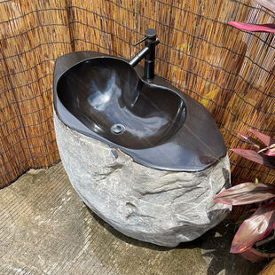 原始黑石头立柱洗手盆室外花园艺术，光亮石材一体洗水池卫浴槽